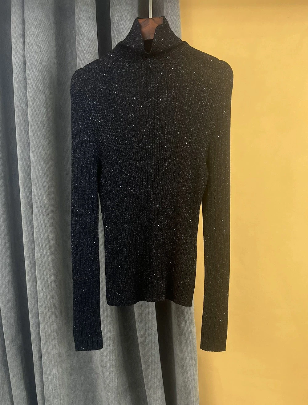 Autumn Winter 00% Water-Soluble Camere Ultra-Soft iny Silver Tead Lightweight Warm Base irt Stand Collar S...
Autumn Winter 00% Water-Soluble Camere Ultra-Soft iny Silver Tead Lightweight Warm Base irt Stand Collar S...