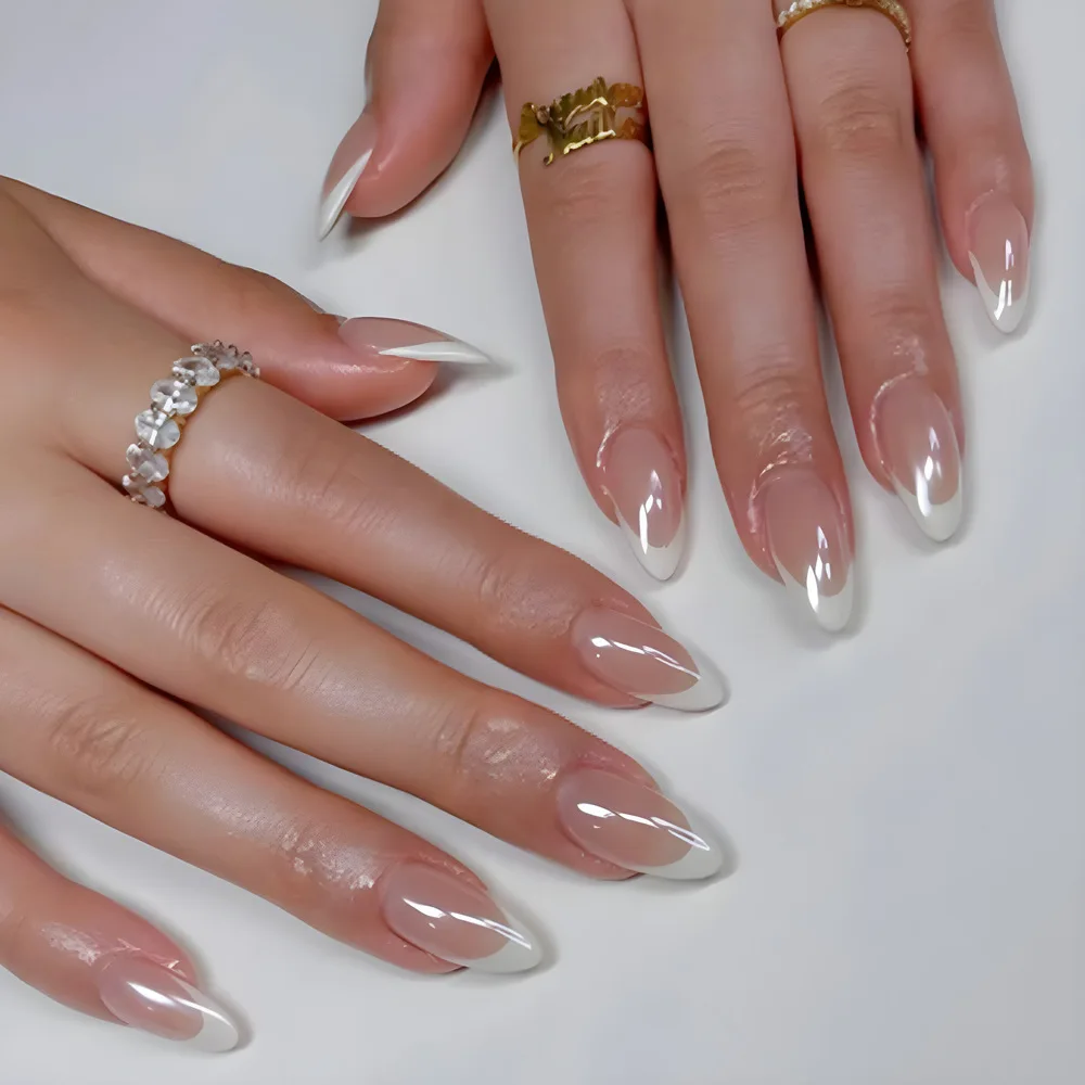 2026 New Minimalist French Style White-Edged Almond-Shaped Nail Stickers - Luxurious Wearable Nail Design
2026 New Minimalist French Style White-Edged Almond-Shaped Nail Stickers - Luxurious Wearable Nail Design