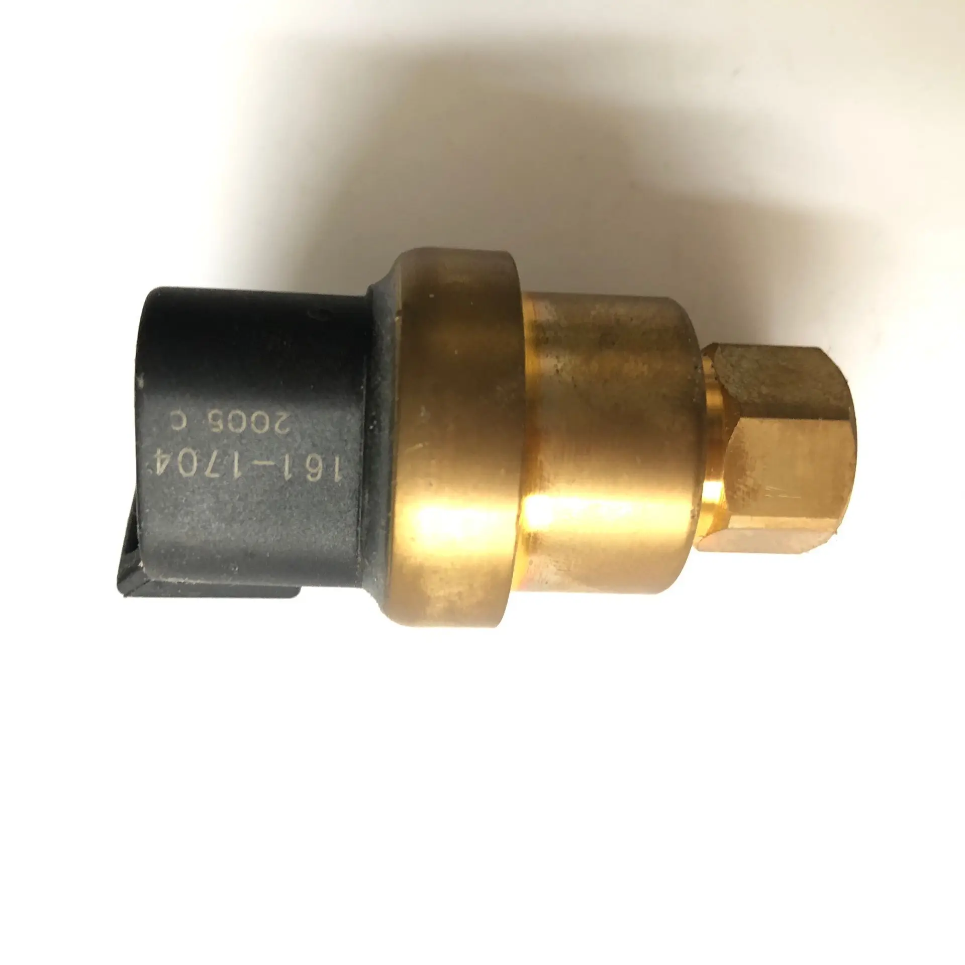 161-1704 Oil Pressure Sensor for CAT Caterpillar C7 C9 325D 330C E329D E330D E336D 725 MT735 MT745 Excavator
161-1704 Oil Pressure Sensor for CAT Caterpillar C7 C9 325D 330C E329D E330D E336D 725 MT735 MT745 Excavator