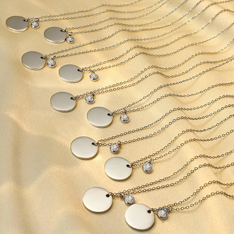 RAPRGOLD 5mm Round Cut Moissanite Elegant Smooth Pendant Necklaces for Women Chains Neck Fine Jewelry Gifts with GRA Certificate
RAPRGOLD 5mm Round Cut Moissanite Elegant Smooth Pendant Necklaces for Women Chains Neck Fine Jewelry Gifts with GRA Certificate