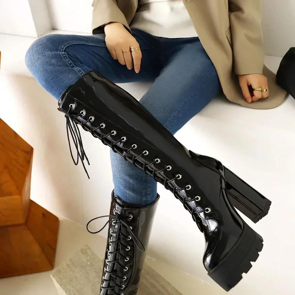 2023 New Female Motorcycle Boots Platform Chunky Heel Knee High Med Calf Boots Arrivals Platform Chunky Heel Lace Up Red Black
2023 New Female Motorcycle Boots Platform Chunky Heel Knee High Med Calf Boots Arrivals Platform Chunky Heel Lace Up Red Black
