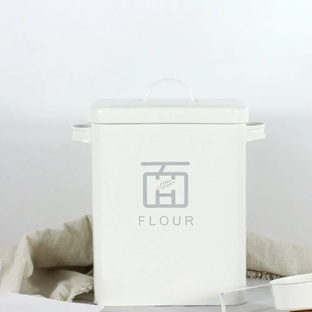 Flour Storage Bucket High-Quality Environmental-Friendly Material Dust-Proof Moisture-Proof For Rice Soybeans Coarse 
Flour Storage Bucket High-Quality Environmental-Friendly Material Dust-Proof Moisture-Proof For Rice Soybeans Coarse
