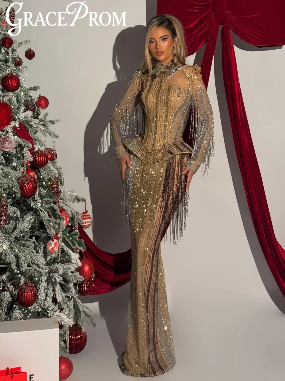 Captivating Beaded Crystal Evening Dress Luxury Sparkling Tassel Wedding Party Gown New Customized Straight Long Prom Dresses
Captivating Beaded Crystal Evening Dress Luxury Sparkling Tassel Wedding Party Gown New Customized Straight Long Prom Dresses