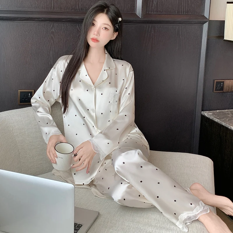 spring autumn Women Pyjamas Set Polka dot printing lace Tops and Pants Satin sleepwear Loose 2 Piece pajamas Loungewear Outfits
spring autumn Women Pyjamas Set Polka dot printing lace Tops and Pants Satin sleepwear Loose 2 Piece pajamas Loungewear Outfits