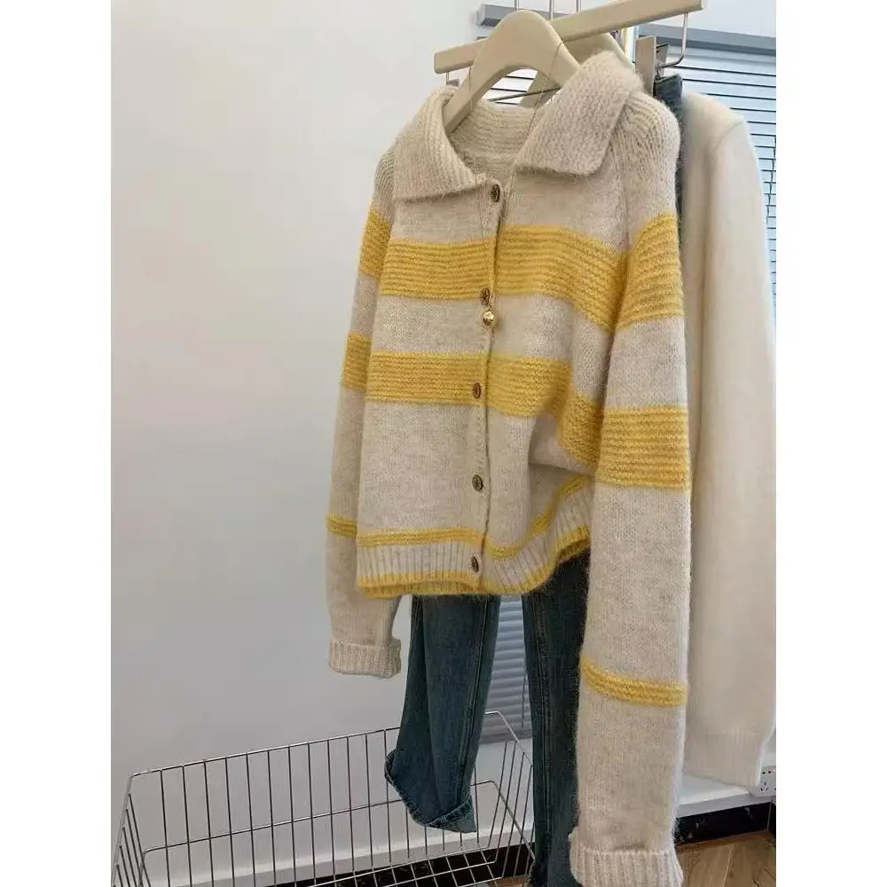 Thiened Knitted Yellow Striped Collar Open Cardigan Sweater Women's Autumn Winter Inner Wear Outerwear Base irt High...
Thiened Knitted Yellow Striped Collar Open Cardigan Sweater Women's Autumn Winter Inner Wear Outerwear Base irt High...