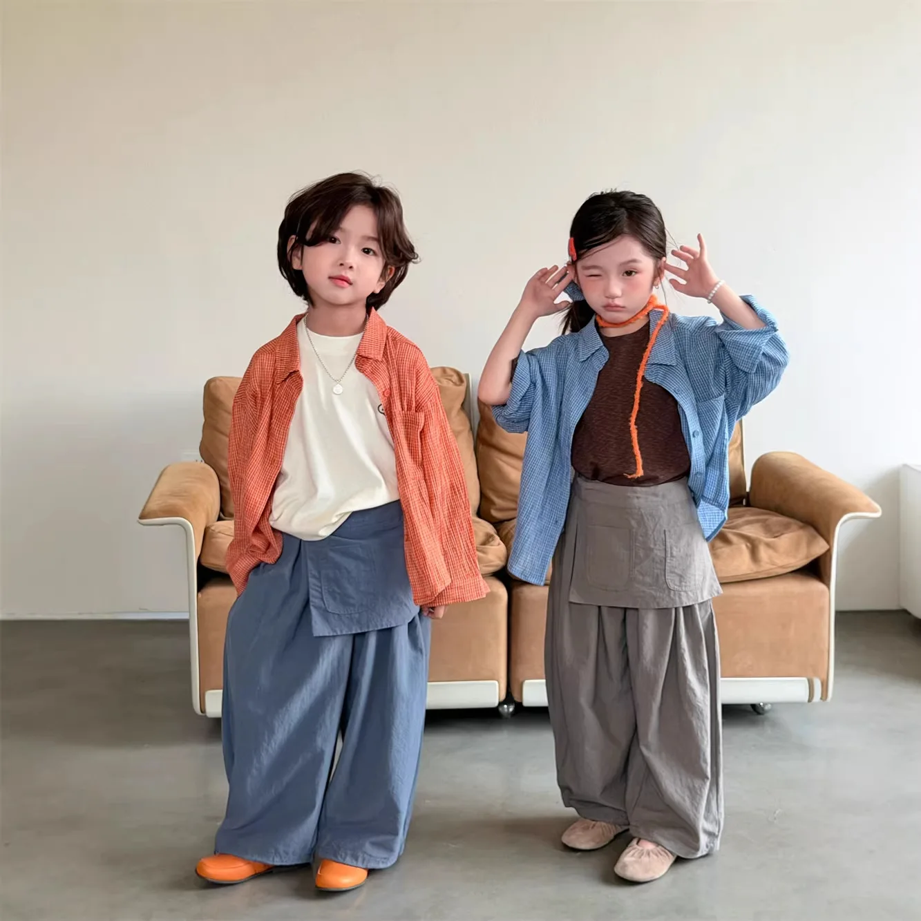 Shirt 2026 Spring and Summer New Childrens Clothing Korean Style Boys and Girls Fashion Leisure Lazy Lapel Fine Plaid Shirt
Shirt 2026 Spring and Summer New Childrens Clothing Korean Style Boys and Girls Fashion Leisure Lazy Lapel Fine Plaid Shirt