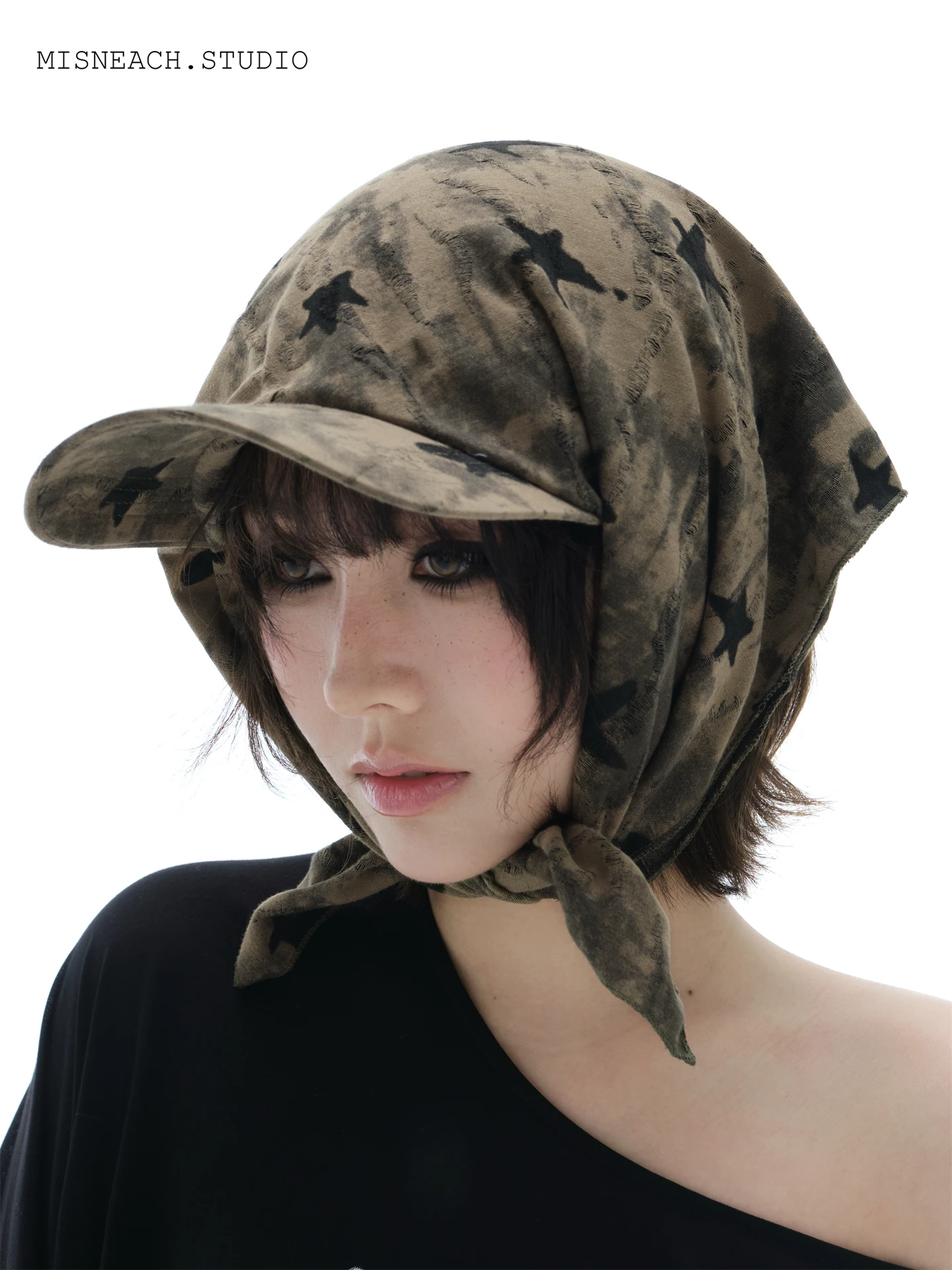 Fashionable Star Print Scarf Baseball Cap Women's Stylish Hot Girl Duckbill Hat Adjustable round Top Summer Sun Protection
Fashionable Star Print Scarf Baseball Cap Women's Stylish Hot Girl Duckbill Hat Adjustable round Top Summer Sun Protection