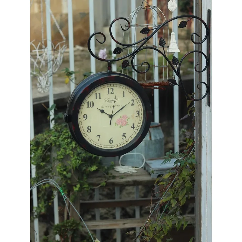 Outdoor decoration European double-sided Garden wall-mounted Wall clock Living room clock Two-sided clock
Outdoor decoration European double-sided Garden wall-mounted Wall clock Living room clock Two-sided clock