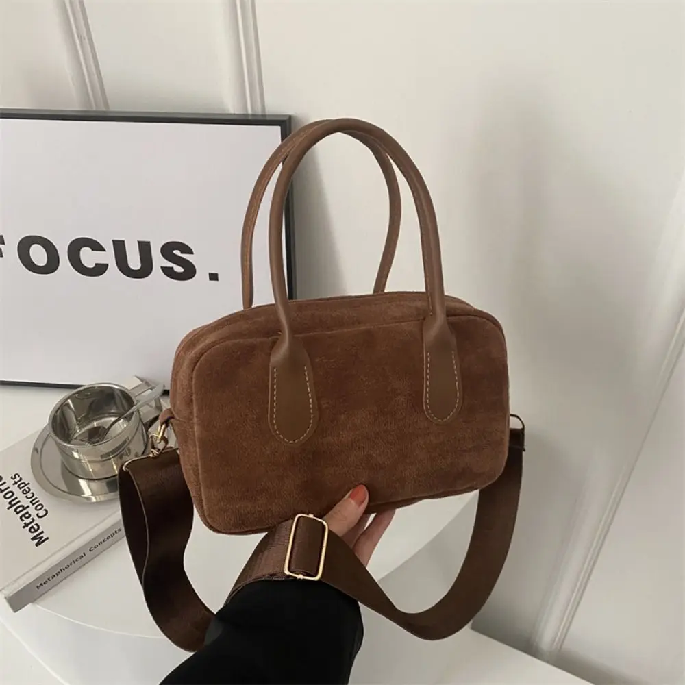 Brown Vintage PU Handbag Large Capacity Small Pack Suede Velvet Shoulder Bag Korean Style Solid Color Female Boston Bag Gift
Brown Vintage PU Handbag Large Capacity Small Pack Suede Velvet Shoulder Bag Korean Style Solid Color Female Boston Bag Gift