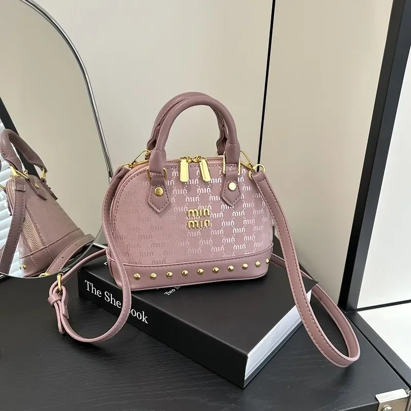 Women’s Luxury Leather Tote Bag Elegant Shoulder Crossbody Handbag Classic Designer Style For Modern Lifestyle
Women’s Luxury Leather Tote Bag Elegant Shoulder Crossbody Handbag Classic Designer Style For Modern Lifestyle