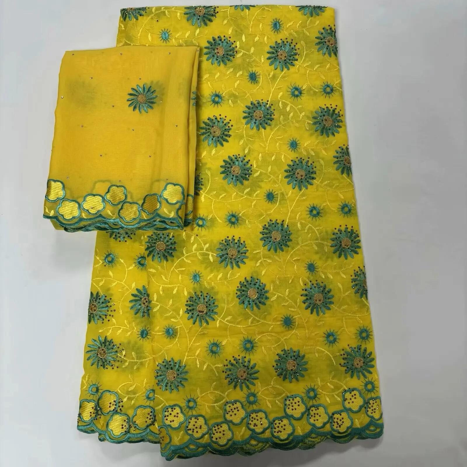 New Arrival Swiss Voile Lace 2026 High Quality African Cotton Lace Fabric 5+2 Yards Swiss Lace Fabric With Stones For Wedding
New Arrival Swiss Voile Lace 2026 High Quality African Cotton Lace Fabric 5+2 Yards Swiss Lace Fabric With Stones For Wedding