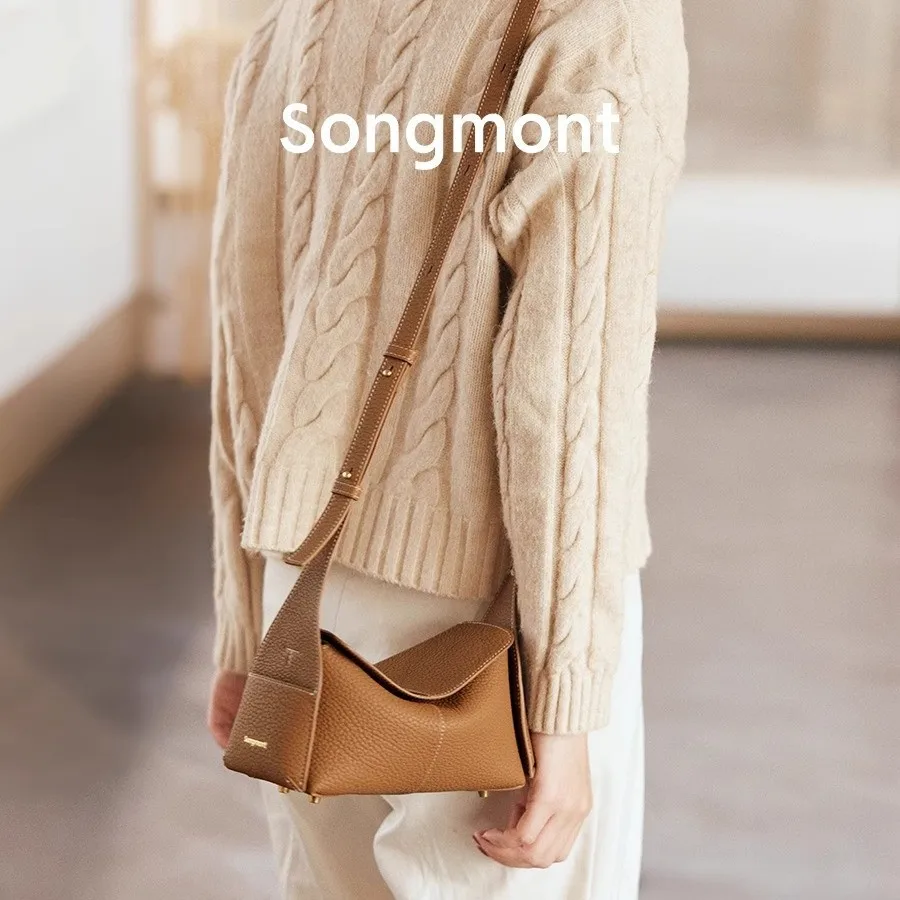 Songmont Ear Mini Eaves Bag Cowhide Commuter Slung Hobo Bag, 12 Colors Couples with The Same.
Songmont Ear Mini Eaves Bag Cowhide Commuter Slung Hobo Bag, 12 Colors Couples with The Same.