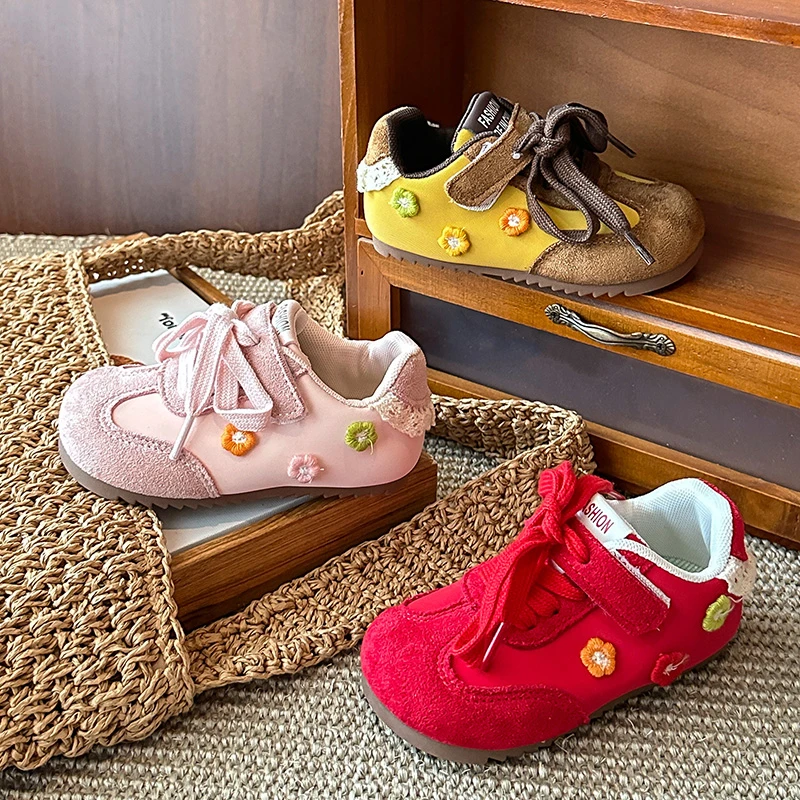 Повседневные кроссовки для девочек, новинка 2025, осенние кроссовки для малышей, мягкая подошва, удобные повседневные кроссовки в корейском стиле, детские школьные уличные кроссовки
Повседневные кроссовки для девочек, новинка 2025, осенние кроссовки для малышей, мягкая подошва, удобные повседневные кроссовки в корейском стиле, детские школьные уличные кроссовки