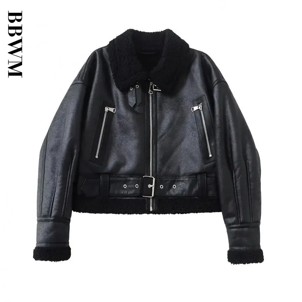 TRAF Streetwear Women Retro Loose Spliced Faux Leather Soft Fur Short Jacket Winter Female Zipper Belt Coat Vintage Outwear Coat
TRAF Streetwear Women Retro Loose Spliced Faux Leather Soft Fur Short Jacket Winter Female Zipper Belt Coat Vintage Outwear Coat