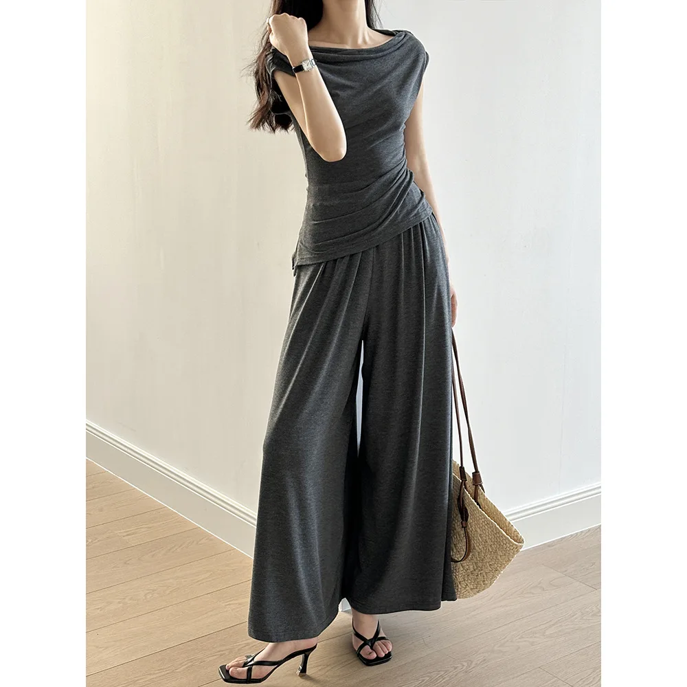 Women Clothes Solid Color Sleeveless T shirt Trousers Temperament Set 2024 Summer Fashion Casual Soft Comfortable Two Piece Set
Women Clothes Solid Color Sleeveless T shirt Trousers Temperament Set 2024 Summer Fashion Casual Soft Comfortable Two Piece Set