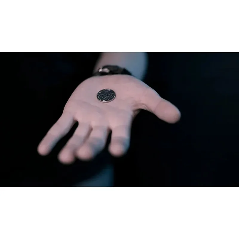 Catch By Vanishing Coin исчезают Профессиональный фокусник Иллюзия Крупным планом Уличная магия Реквизит Уловки Волшебные трюки Магические игры
Catch By Vanishing Coin исчезают Профессиональный фокусник Иллюзия Крупным планом Уличная магия Реквизит Уловки Волшебные трюки Магические игры