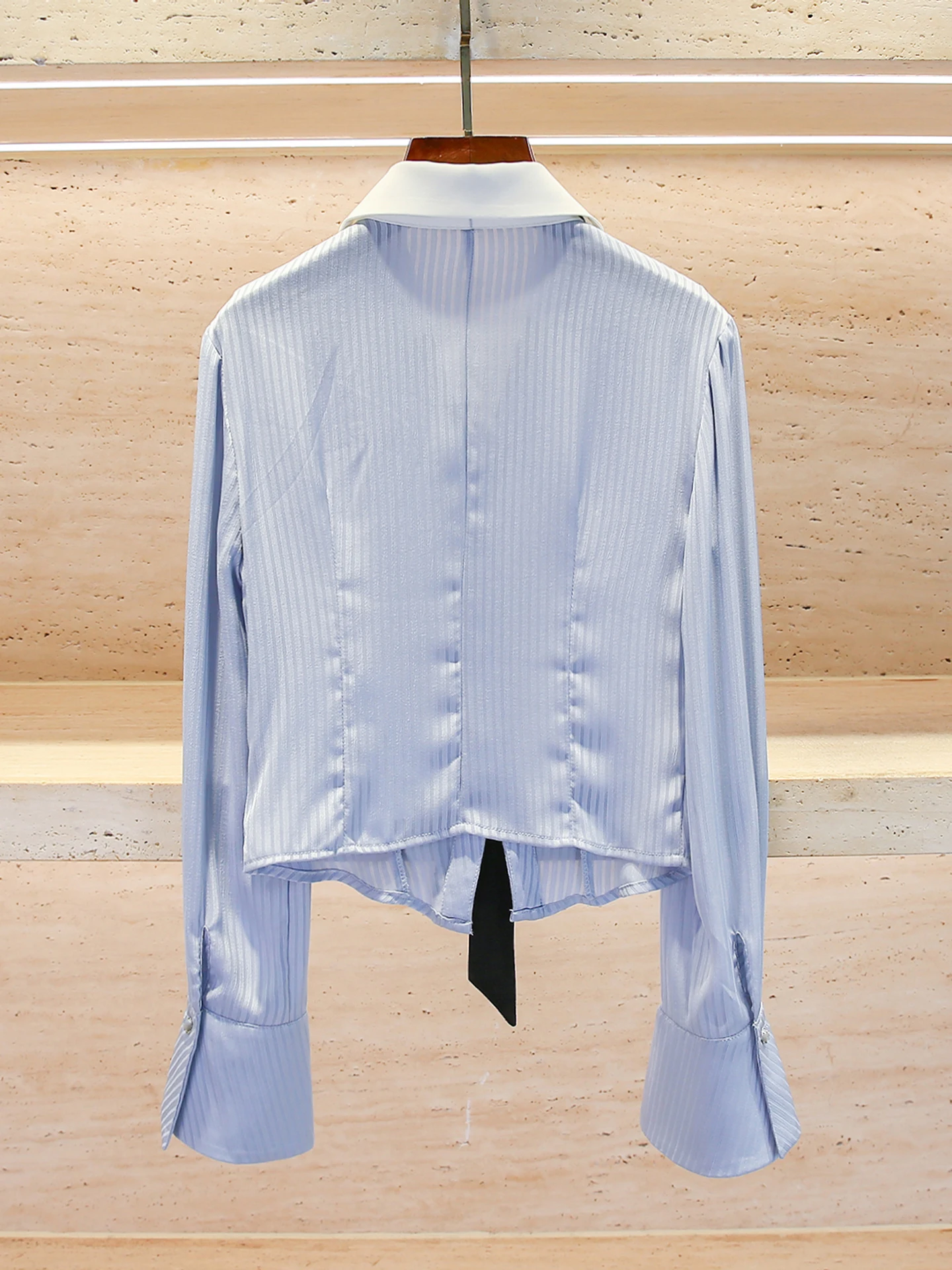 High-End Women's irt 2025 Autumn Winter Design Tie Stripe Rhinestone Top Fem Commute Sle ort Length Striped Pattern
High-End Women's irt 2025 Autumn Winter Design Tie Stripe Rhinestone Top Fem Commute Sle ort Length Striped Pattern