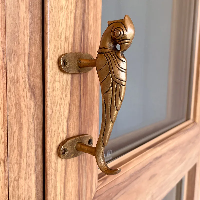 Art parrot brass Door handle handmade surface mounted cabinet door Pulls
Art parrot brass Door handle handmade surface mounted cabinet door Pulls