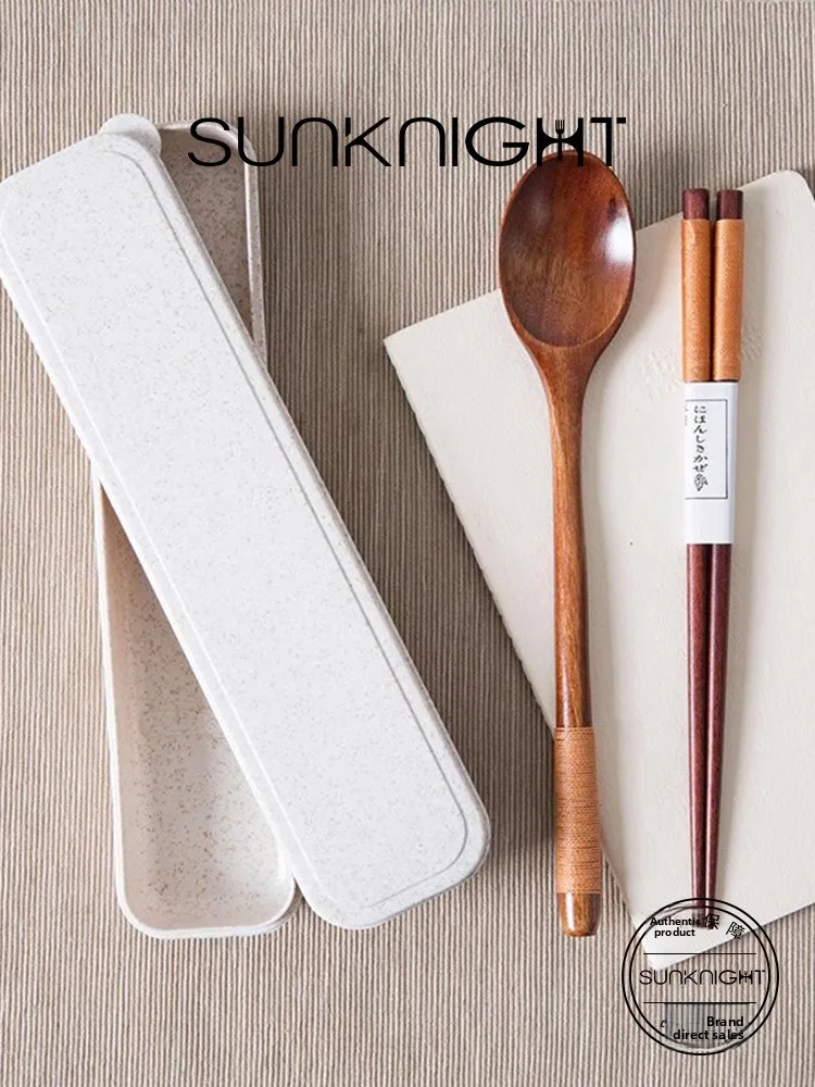 Портативная деревянная ложка для хранения измельчения, набор SUNKNIGHT, обеденная утварь, чехол для домашнего использования, экологически чистый кухонный уход
Портативная деревянная ложка для хранения измельчения, набор SUNKNIGHT, обеденная утварь, чехол для домашнего использования, экологически чистый кухонный уход