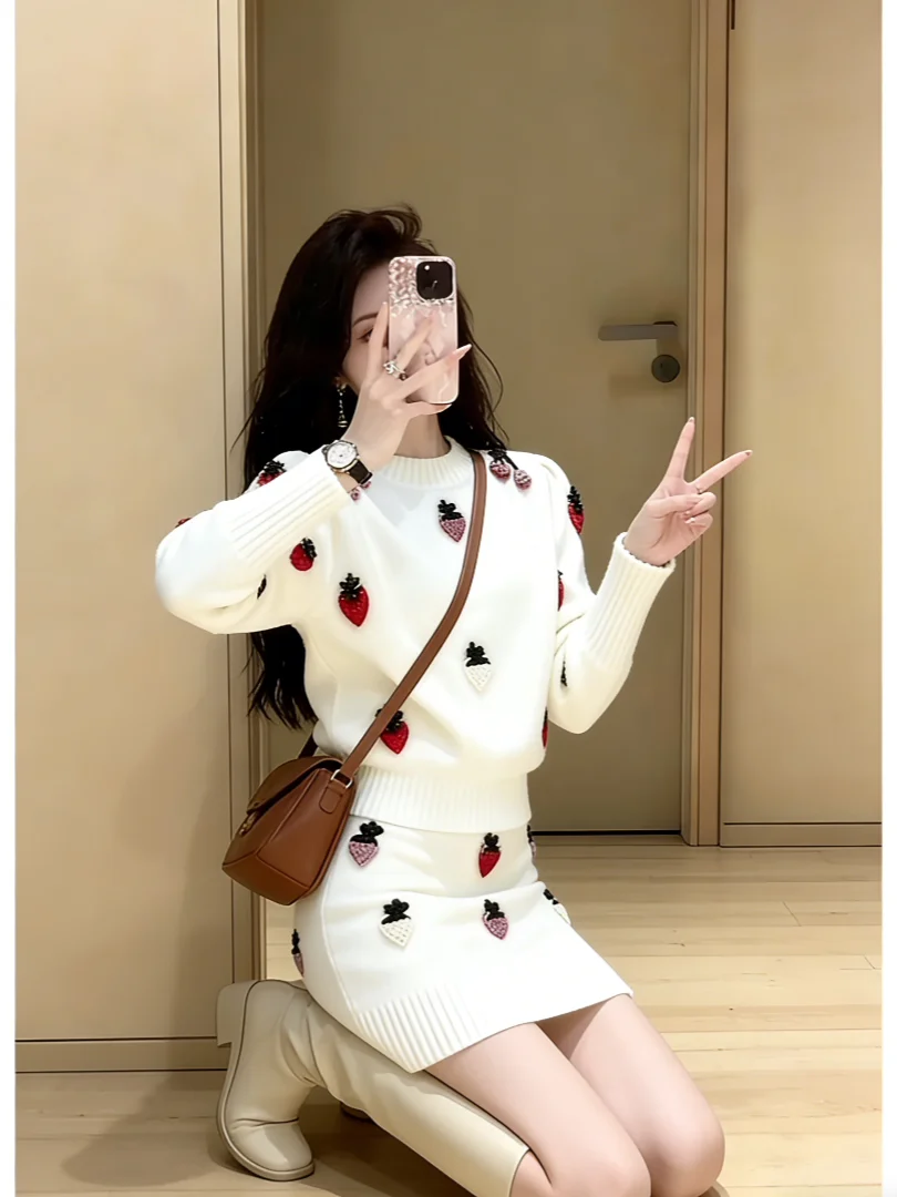 Stunning Winter Faion Unique Beautiful Outfit Cold Ele Lady Matures Trendy Absolutely Beautiful Clete ular ...
Stunning Winter Faion Unique Beautiful Outfit Cold Ele Lady Matures Trendy Absolutely Beautiful Clete ular ...