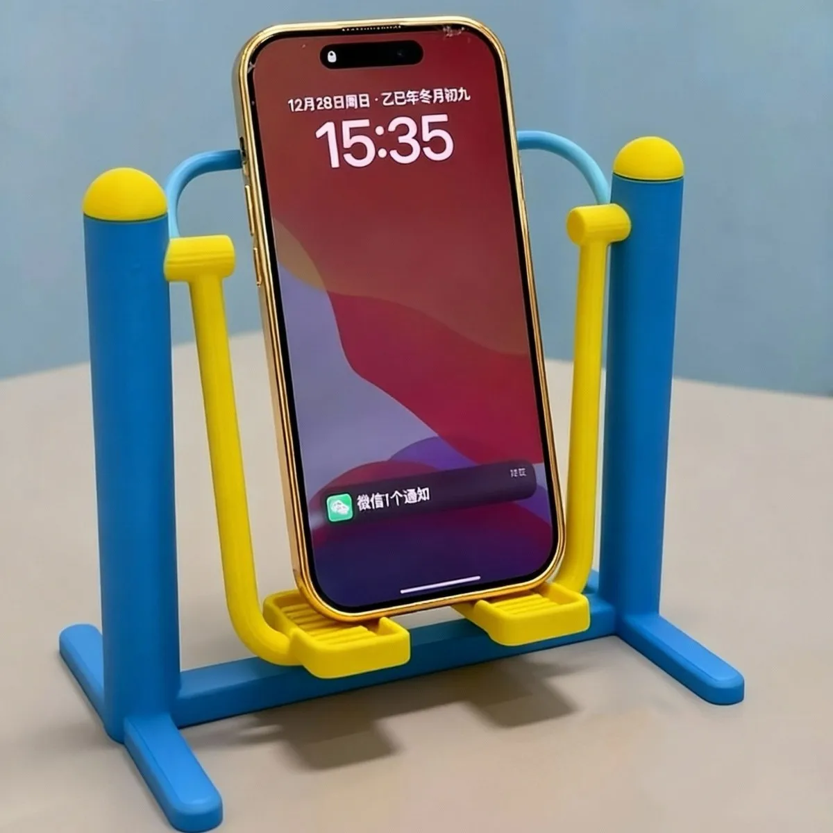 Assembled Phone Stand Mini Creative Fitness Equipment Shaped Lazy Desktop Phone Holder For Desk Decor Watching Drama
Assembled Phone Stand Mini Creative Fitness Equipment Shaped Lazy Desktop Phone Holder For Desk Decor Watching Drama