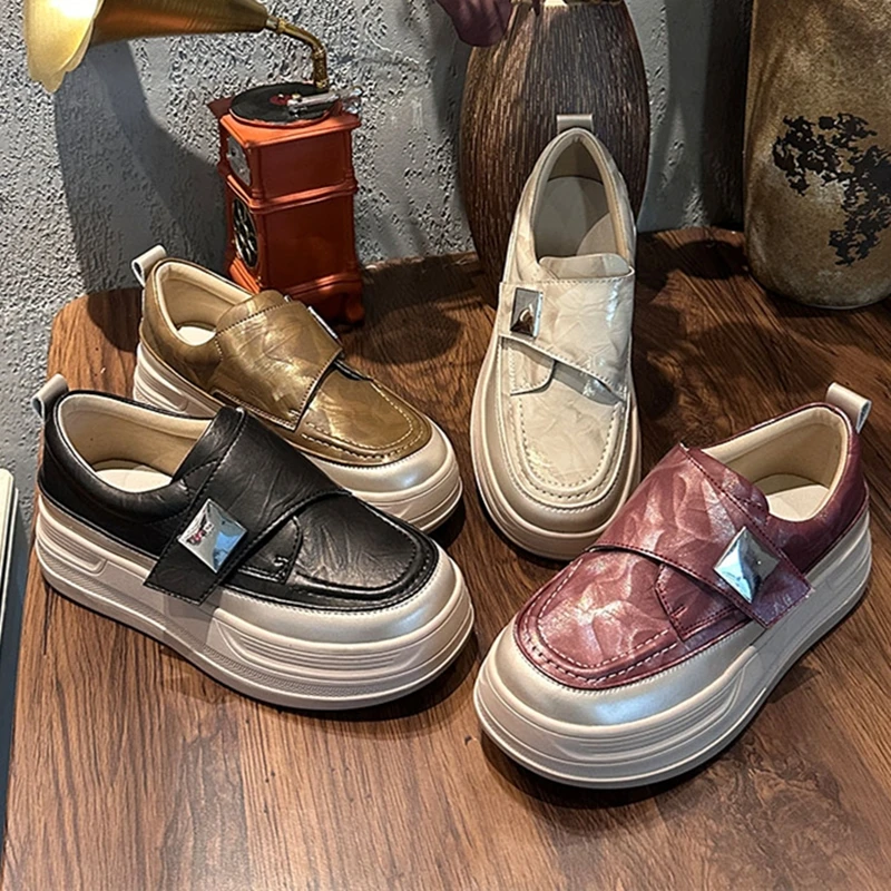 AIYUQI 2026 Новые женские лоферы на платформе с липучкой, повседневная обувь, женские туфли больших размеров, плоские кроссовки для весны и осени, женская обувь
AIYUQI 2026 Новые женские лоферы на платформе с липучкой, повседневная обувь, женские туфли больших размеров, плоские кроссовки для весны и осени, женская обувь