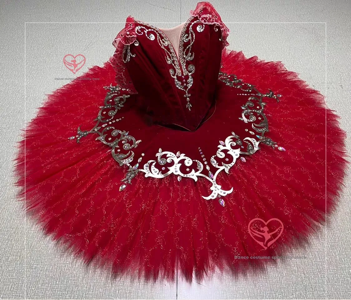 Crimson Dream Flowing Light Ретро красное балетное платье-пачка на заказ из двух частей
Crimson Dream Flowing Light Ретро красное балетное платье-пачка на заказ из двух частей