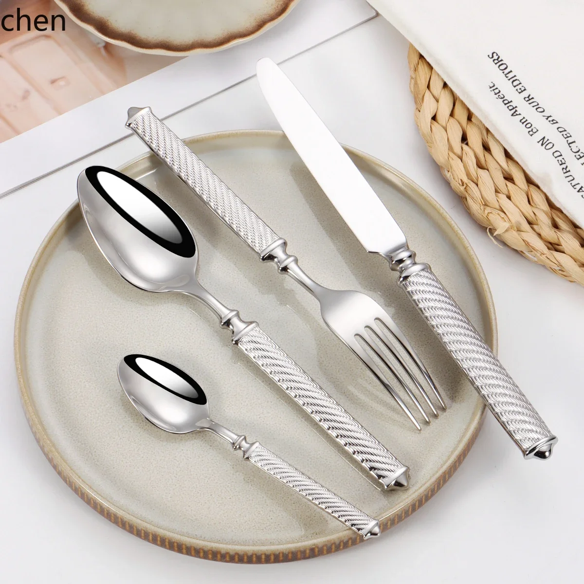 A5.9 gold Stainless Steel Cutlery Set Western Style Spiral Stripe Handle Cutlery Set Mirror Finish
A5.9 gold Stainless Steel Cutlery Set Western Style Spiral Stripe Handle Cutlery Set Mirror Finish