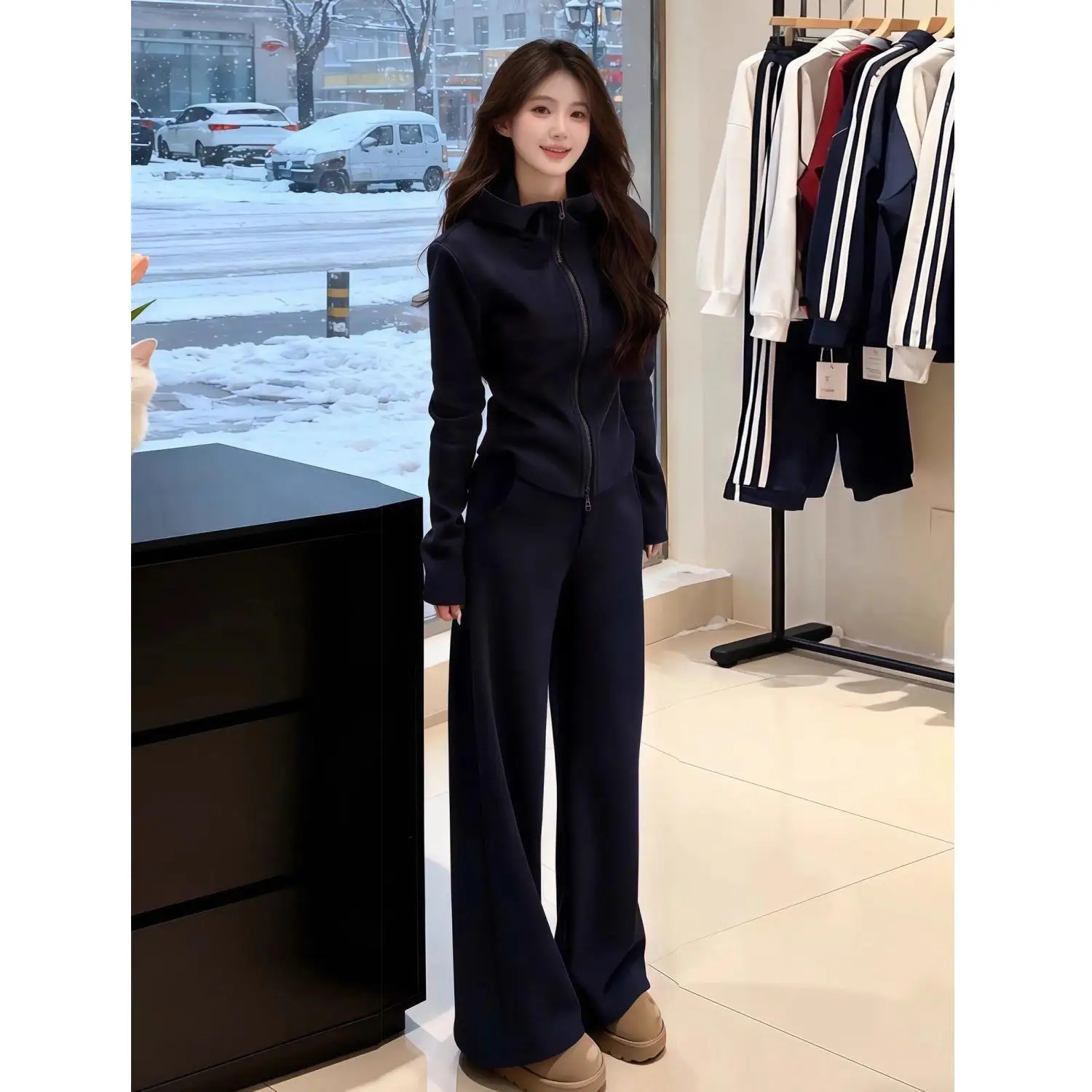 Элегантный офисный комплект из 2 предметов для женщин, минималистичный темно-синий спортивный комплект с капюшоном, широкие брюки, повседневные джемперы Highstreet, наряды
Элегантный офисный комплект из 2 предметов для женщин, минималистичный темно-синий спортивный комплект с капюшоном, широкие брюки, повседневные джемперы Highstreet, наряды