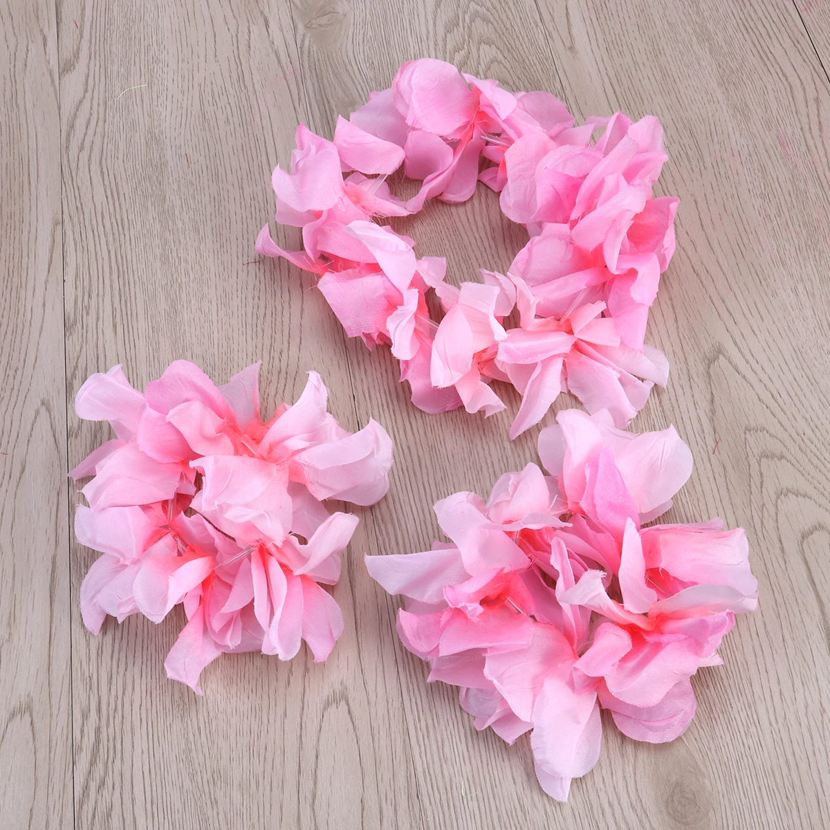 4 Pcs Hawaiian Flower Realistic Floral Wreath Headb Necklace Bracelets Set for Party Travel Photography Props
4 Pcs Hawaiian Flower Realistic Floral Wreath Headb Necklace Bracelets Set for Party Travel Photography Props