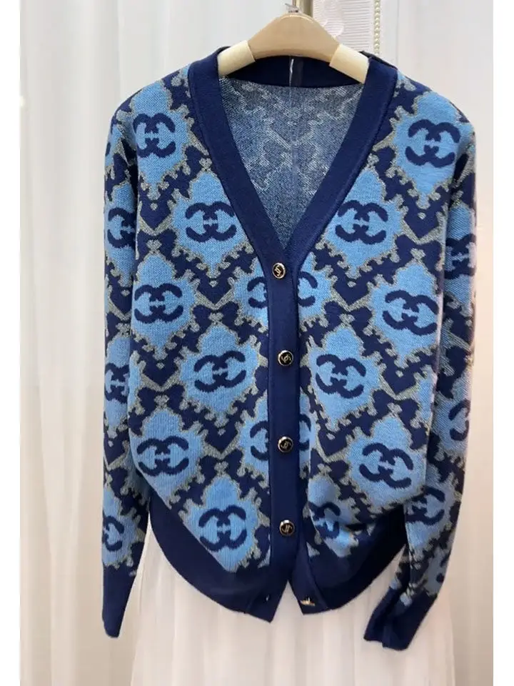 High quality sweater brand brand cut fashion knit jacket loose cardigan and dopamine
High quality sweater brand brand cut fashion knit jacket loose cardigan and dopamine