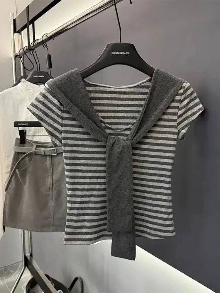 Retro Korean Style Striped V-Neck Scarf Short Sleeve Slim Fit Women's T-Shirt Unique Design Versatile Summer Top
Retro Korean Style Striped V-Neck Scarf Short Sleeve Slim Fit Women's T-Shirt Unique Design Versatile Summer Top
