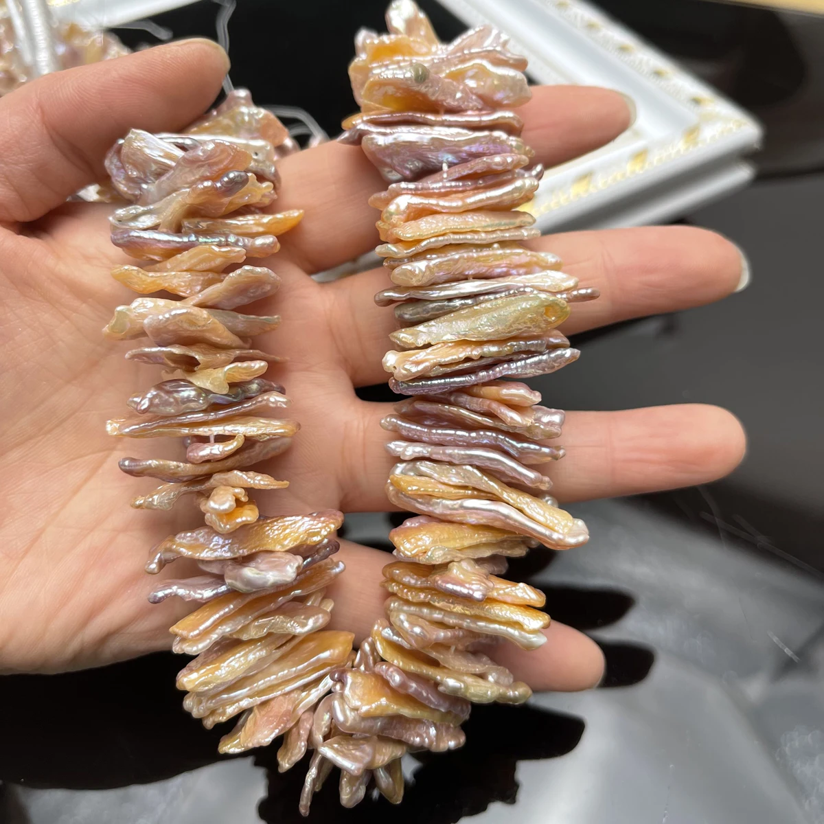 7x18–8x20mm Natural Freshwater Orange Pipa Pearl Irregular Beads for DIY Jewelry Making Necklace Earrings Bracelet Accessories
7x18–8x20mm Natural Freshwater Orange Pipa Pearl Irregular Beads for DIY Jewelry Making Necklace Earrings Bracelet Accessories