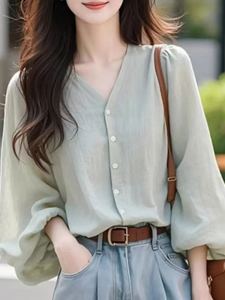 Elegant Long Sleeve Women's Shirt V-Neck Loose Fit Green Top French Style Polyester Spring 2026 Breathable Moisture Wicking
Elegant Long Sleeve Women's Shirt V-Neck Loose Fit Green Top French Style Polyester Spring 2026 Breathable Moisture Wicking