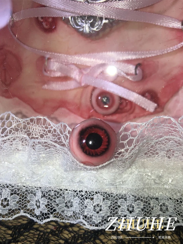 Red Eyeballs, Ear Studs, Punk Copper Alloy Men And Women's Popular Jewelry Gifts For Celebration Banquets
Red Eyeballs, Ear Studs, Punk Copper Alloy Men And Women's Popular Jewelry Gifts For Celebration Banquets
