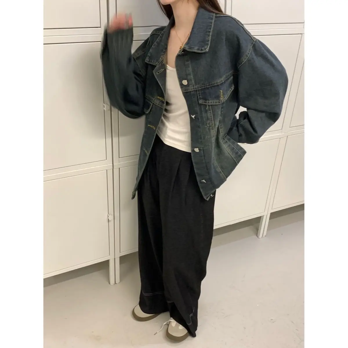 Women'S Autumn Jackets 2025 Winter Coat Woman Varsity College Style Button Front Pocket Basic Ladies Long Sleeve Sweet Simple
Women'S Autumn Jackets 2025 Winter Coat Woman Varsity College Style Button Front Pocket Basic Ladies Long Sleeve Sweet Simple