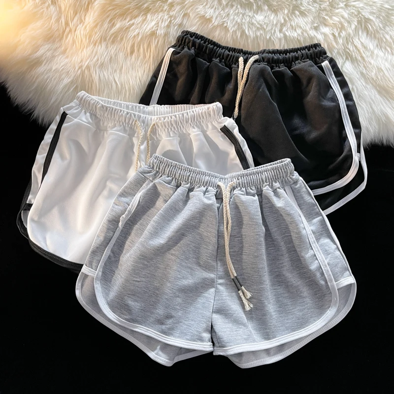 Loose Fitness Running Shorts Unisex Summer 2025 Drawstring Wide Leg Casual Sports Bottoms Youth Fashion Straight Cut
Loose Fitness Running Shorts Unisex Summer 2025 Drawstring Wide Leg Casual Sports Bottoms Youth Fashion Straight Cut