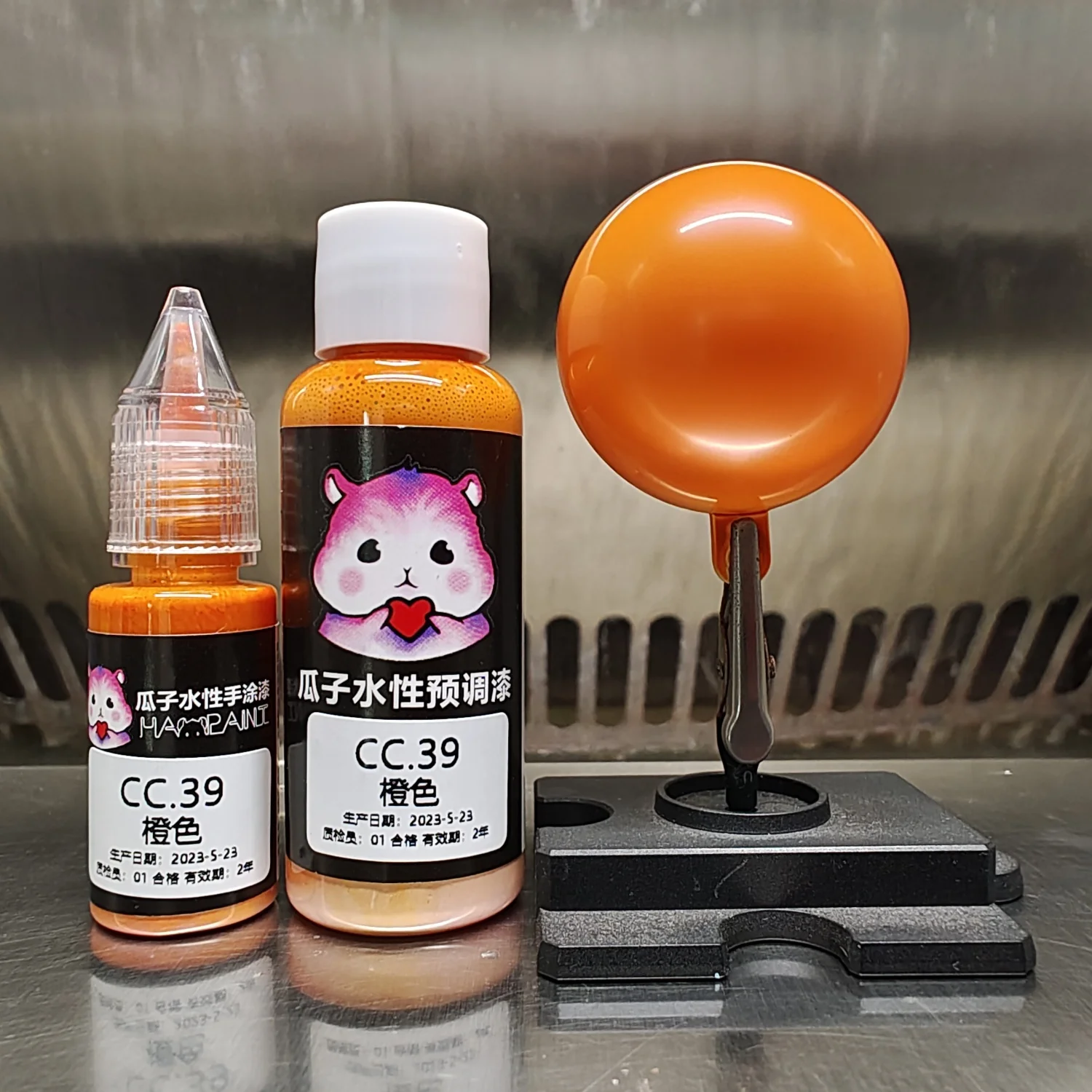 Лаковая краска HAMPAINT, оранжевый спрей, ручная роспись, водная предварительно смешанная краска CC.39
Лаковая краска HAMPAINT, оранжевый спрей, ручная роспись, водная предварительно смешанная краска CC.39