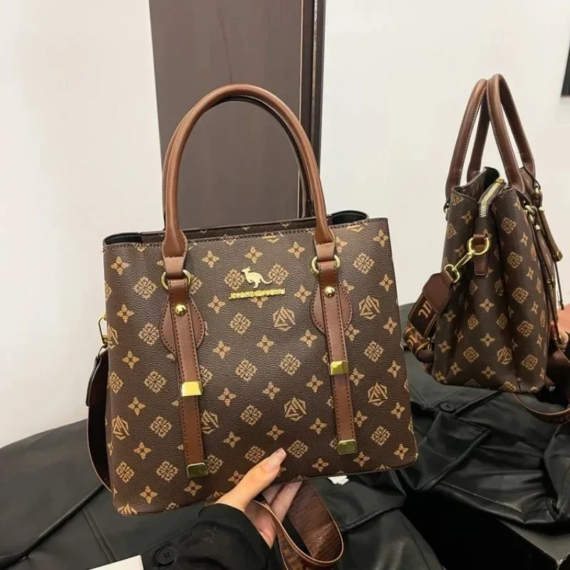 Glamorous Diaper Bag One Shoulder Baby Care Office Meeting Mom Exquisite Fashionable Timeless Elegant Portable Parent-Friendly
Glamorous Diaper Bag One Shoulder Baby Care Office Meeting Mom Exquisite Fashionable Timeless Elegant Portable Parent-Friendly