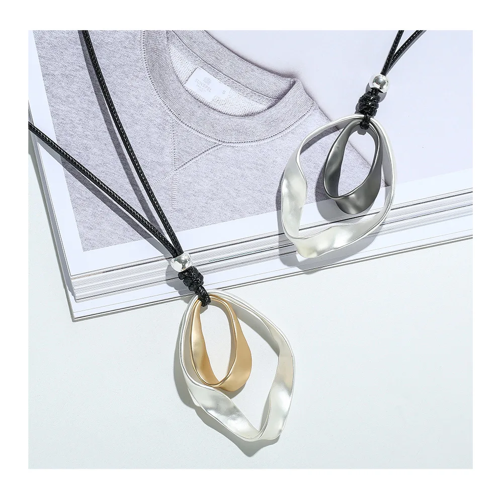Sweater Chain Hot Sale Creative Geometric Combination Irregular Pendant Women's Alloy Long Necklace
Sweater Chain Hot Sale Creative Geometric Combination Irregular Pendant Women's Alloy Long Necklace