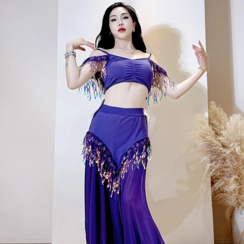 2Pcs Luxury Purple Belly Dance Costume with leaf sequin tassels, padded design, slim fit for practice and performances
2Pcs Luxury Purple Belly Dance Costume with leaf sequin tassels, padded design, slim fit for practice and performances
