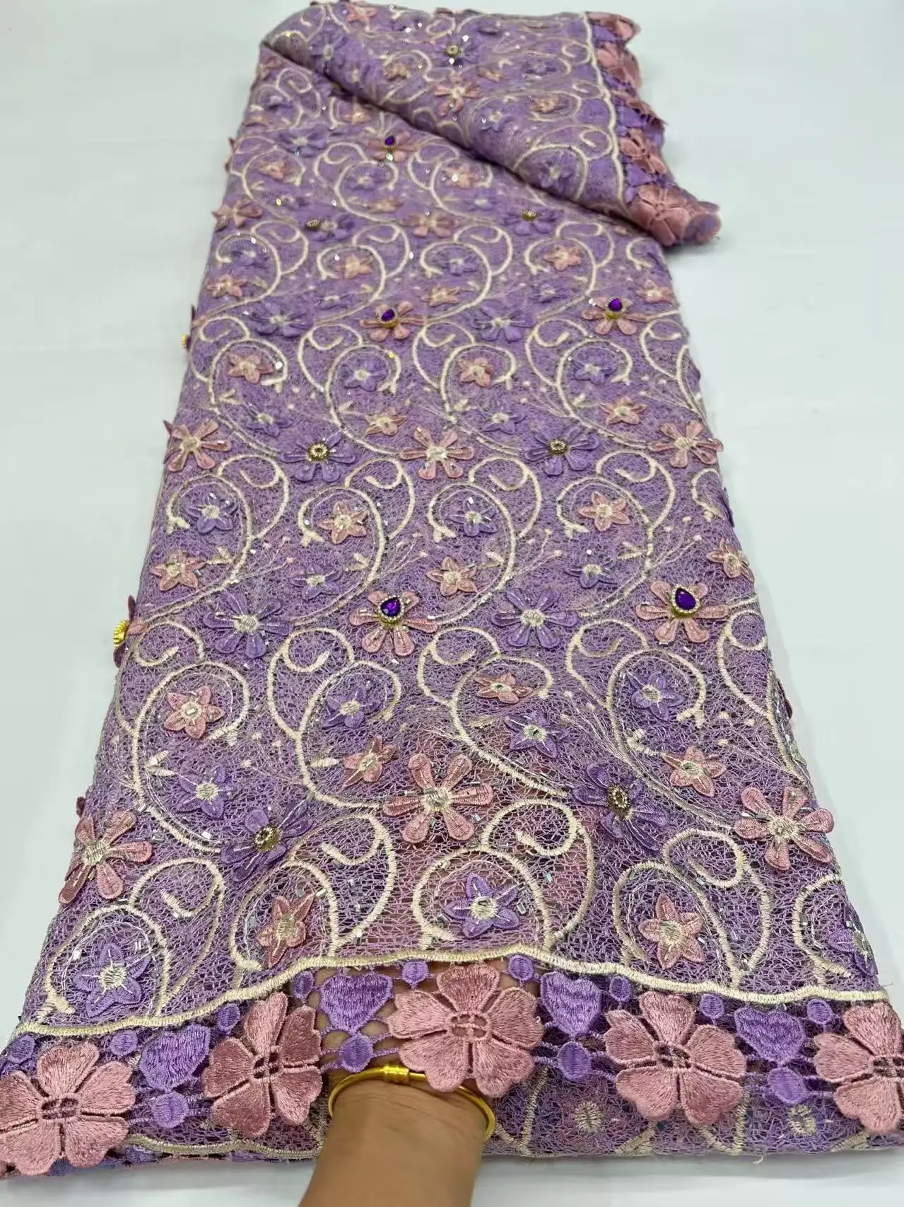 Wholesale African Cotton Lace Fabric Embroidery Nigerian Swiss Voile Lace Fabrics High Quality Sewing Women Wedding Party Dress
Wholesale African Cotton Lace Fabric Embroidery Nigerian Swiss Voile Lace Fabrics High Quality Sewing Women Wedding Party Dress