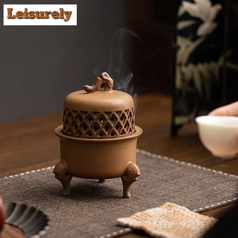 Hollow Antique Zen Three Legged Incense Holder Zen Garden Incense Burners Consecrate Smell Distributor Censer Home Decoration
Hollow Antique Zen Three Legged Incense Holder Zen Garden Incense Burners Consecrate Smell Distributor Censer Home Decoration