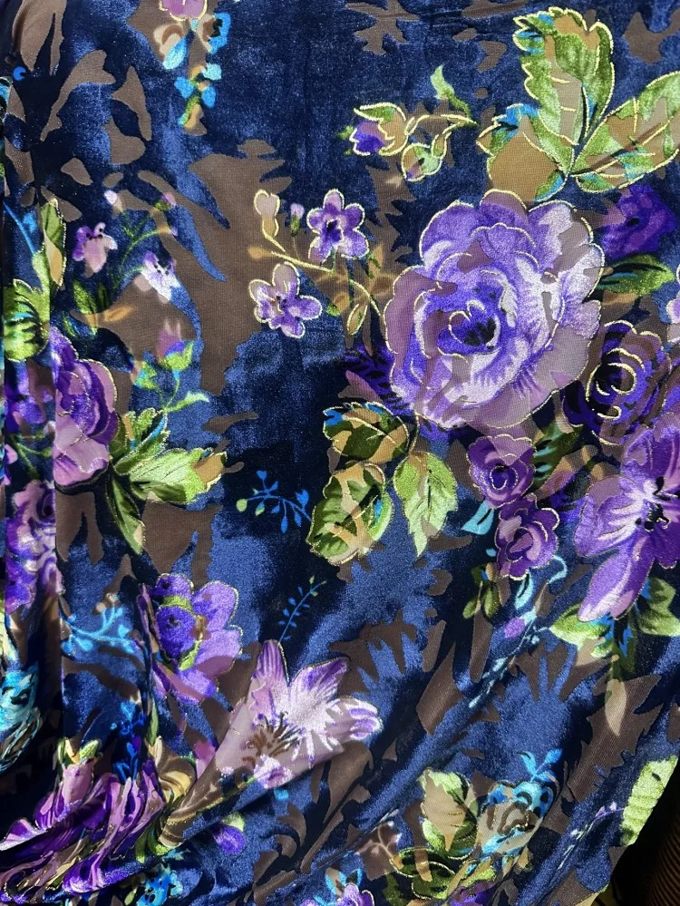 New Jacquard Velvet Fabric, Four-Way Stretch Burnout Gold Velvet for Dresses, Qipao, Fashion Garments
New Jacquard Velvet Fabric, Four-Way Stretch Burnout Gold Velvet for Dresses, Qipao, Fashion Garments