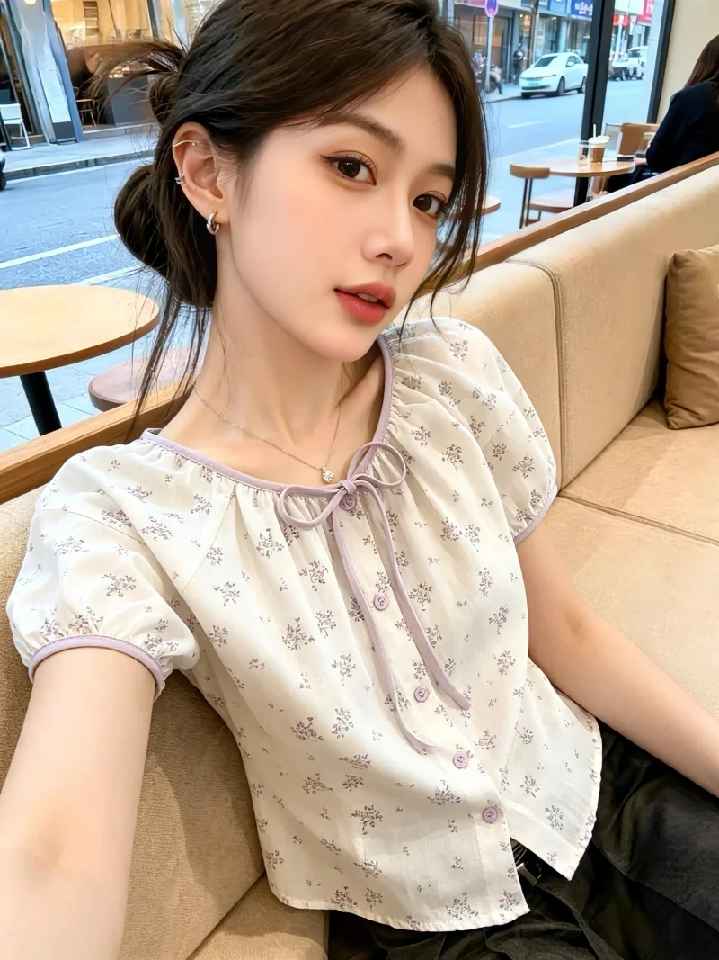 Korean Style Floral Print Bubble Sleeve Shirt Women's Summer Sweet Loose Age-Defying Short Sleeve Blouse Self-Keeping Style
Korean Style Floral Print Bubble Sleeve Shirt Women's Summer Sweet Loose Age-Defying Short Sleeve Blouse Self-Keeping Style