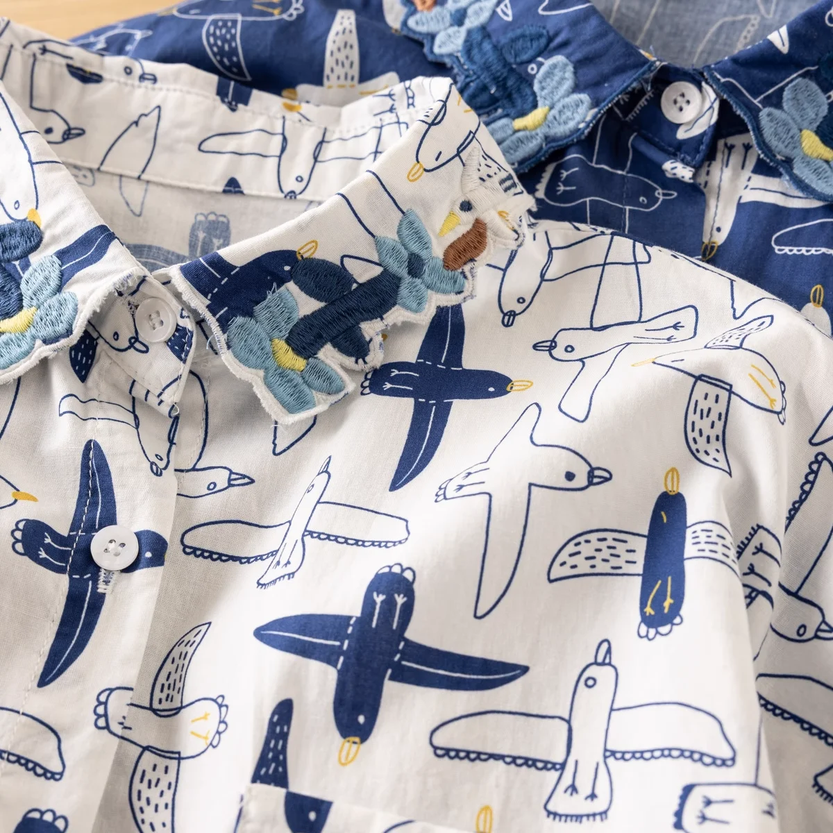 Japan Harajuku Fashion Cartoon Birds Print Cotton Blue Short Sleeve Blouse Women Summer Original Design Embroidery Shirts
Japan Harajuku Fashion Cartoon Birds Print Cotton Blue Short Sleeve Blouse Women Summer Original Design Embroidery Shirts