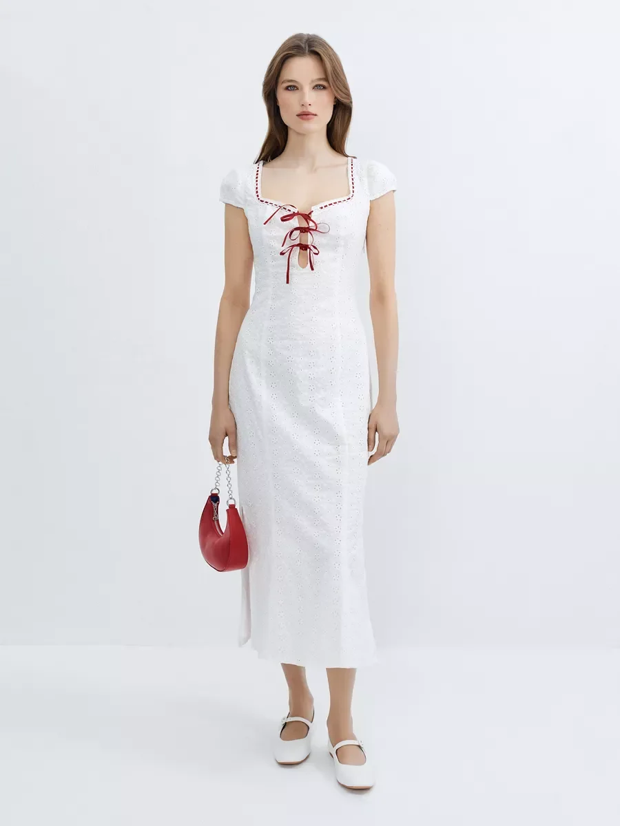LIMO Eyelet Embroidered Midi Dress Square Neck Front Lace Up Side Split Slim Short Sleeve Summer Dress
LIMO Eyelet Embroidered Midi Dress Square Neck Front Lace Up Side Split Slim Short Sleeve Summer Dress