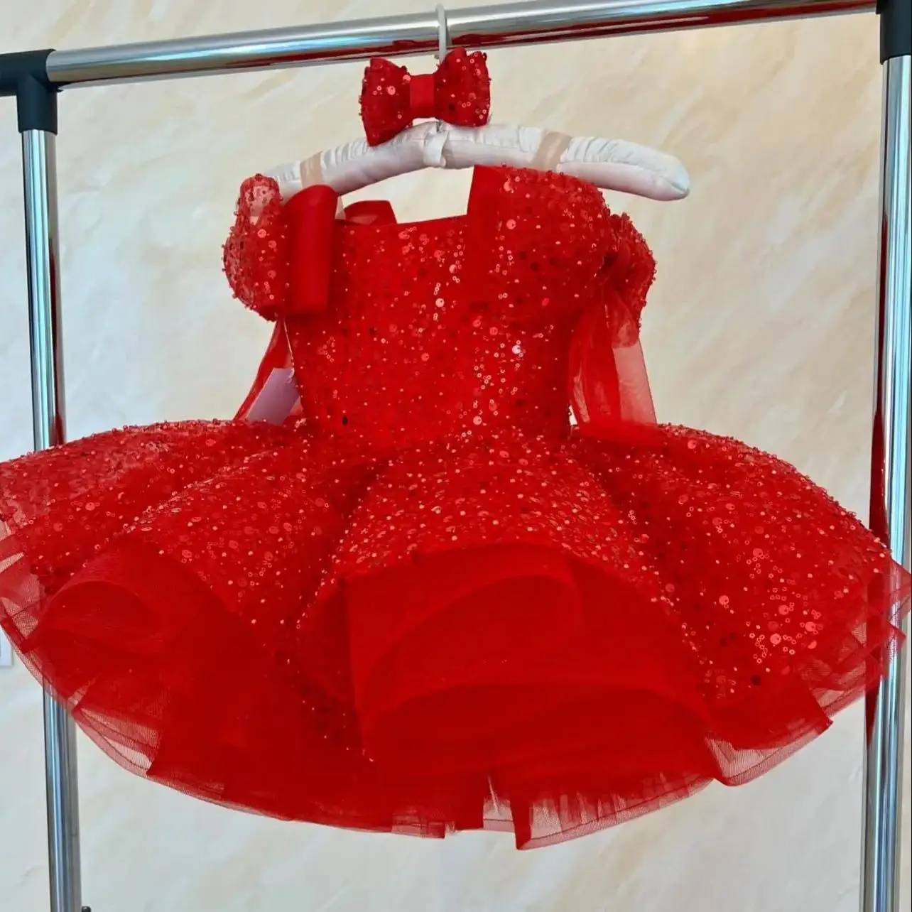Brilliant Red Baby Girl's Birthday Party Gowns Sequined Flower Girl Dresses for Wedding Customized Kids First Communion Dress
Brilliant Red Baby Girl's Birthday Party Gowns Sequined Flower Girl Dresses for Wedding Customized Kids First Communion Dress