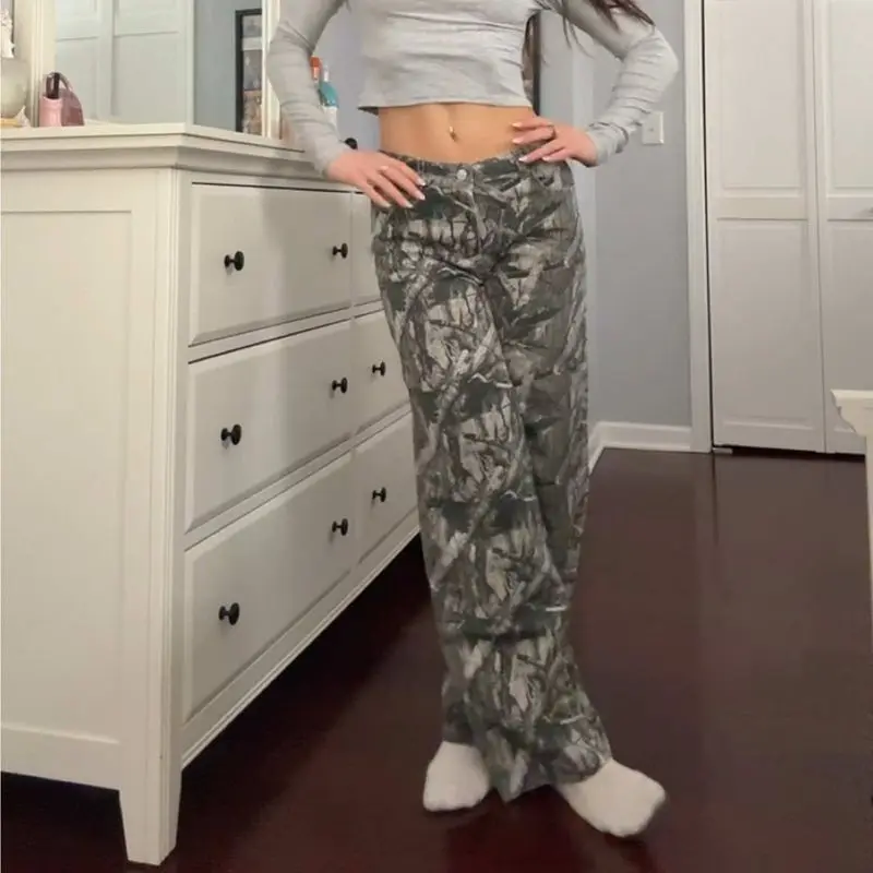 Combhasaki Women Y2K Camouflage Print Loose Straight Leg Denim Long Pants Casual Bow Embroidery Pocket Trendy Jeans Trousers 
Combhasaki Women Y2K Camouflage Print Loose Straight Leg Denim Long Pants Casual Bow Embroidery Pocket Trendy Jeans Trousers
