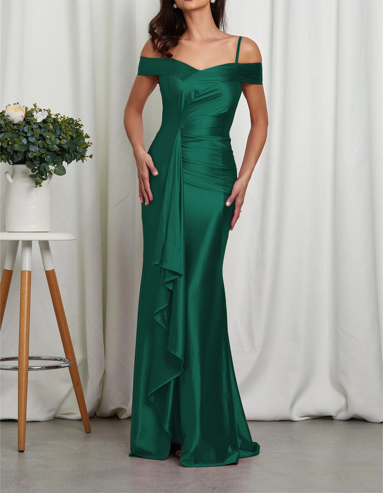 Simple Green Mermaid Evening Dress Classic Boat Neck Lace Up Prom Gown Elegant Pull Over Satin Split Design Popular New Style
Simple Green Mermaid Evening Dress Classic Boat Neck Lace Up Prom Gown Elegant Pull Over Satin Split Design Popular New Style